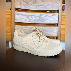 ASICS Gel-Lyte III sneakers size 11 for women